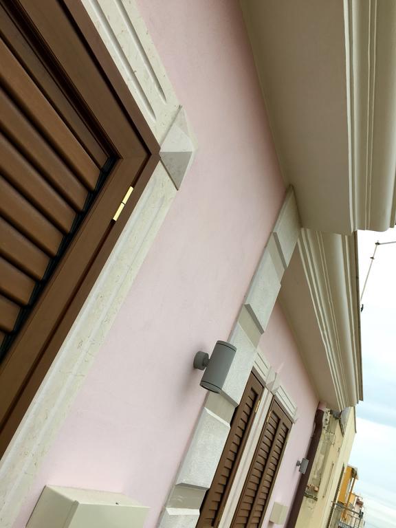 Palazzo Eliss Bed & Breakfast มาร์เกริตา ดิ ซาวอยา ห้อง รูปภาพ