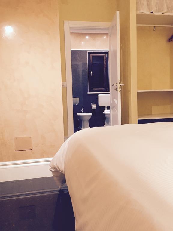 Palazzo Eliss Bed & Breakfast มาร์เกริตา ดิ ซาวอยา ห้อง รูปภาพ